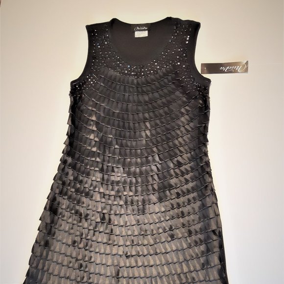 NEW Beautiful black dress by Nueva - Picture 2 of 14